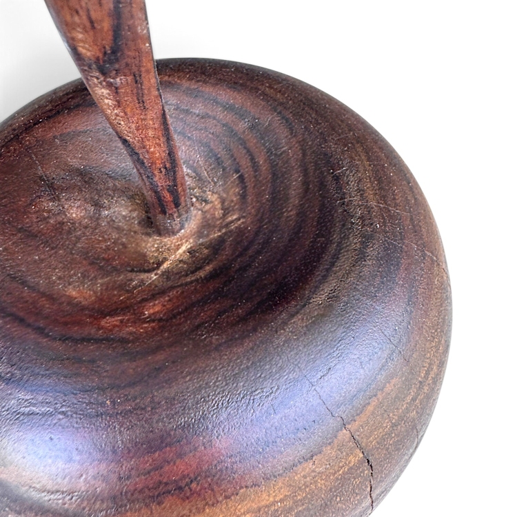 Figura de Madera de Teca EVA