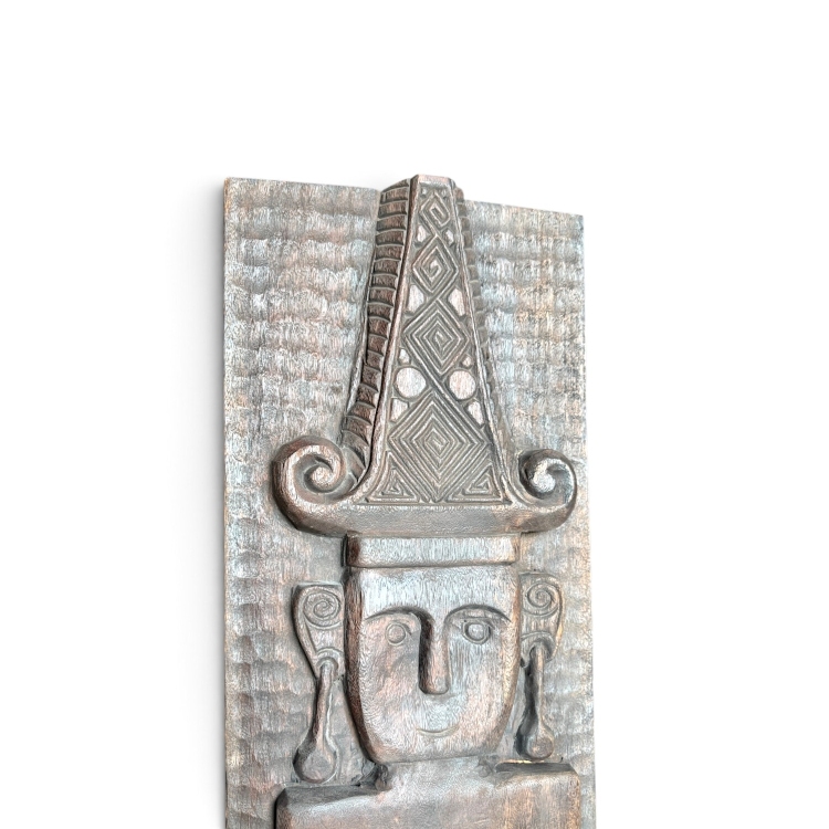 Figura Escultural de Madera de Laban FENICE