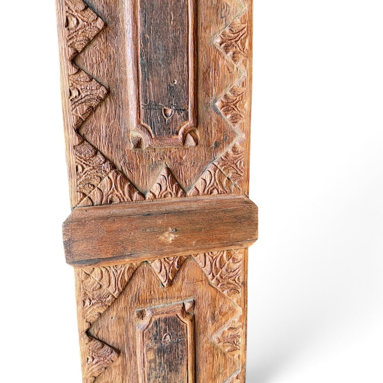 Panel Decorativo de Teca Tallada APULIA