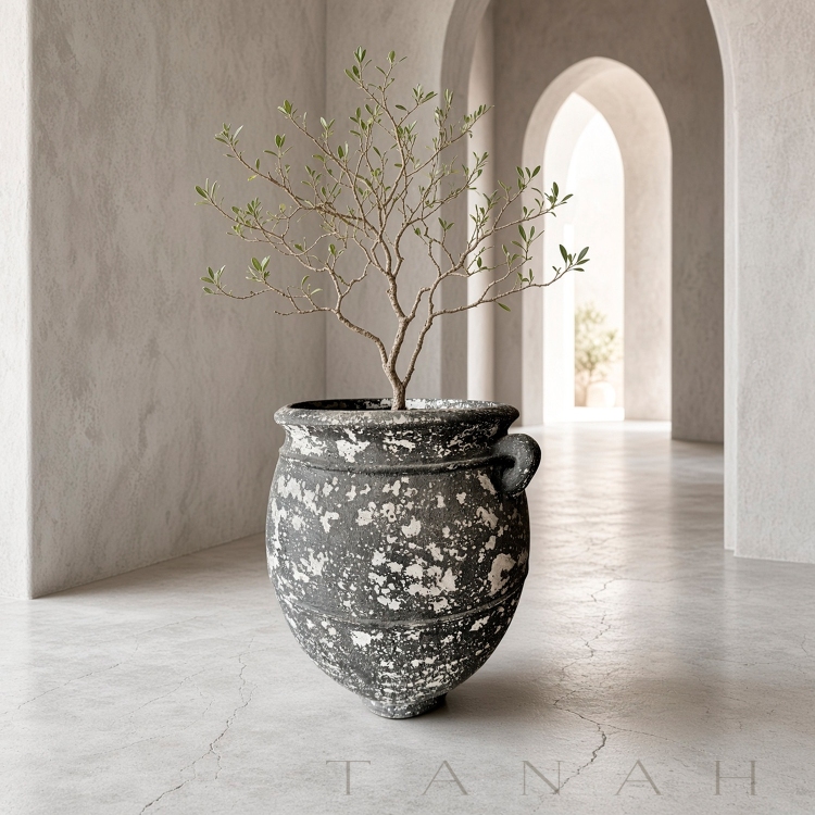 Black GRC Vase SINTRA