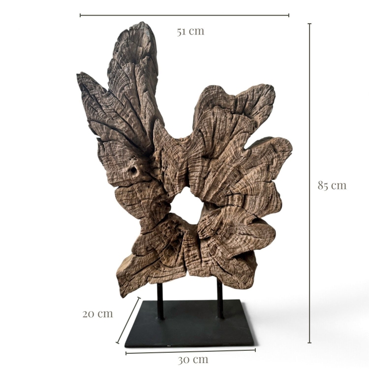 Escultura Artesanal de Teca SIRUANA