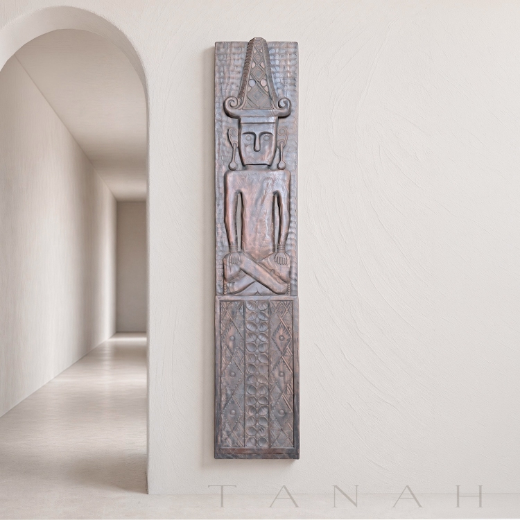 Handcrafted Laban Wood Figure FENICE