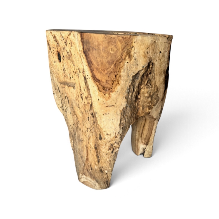 Stool with natural character BARI