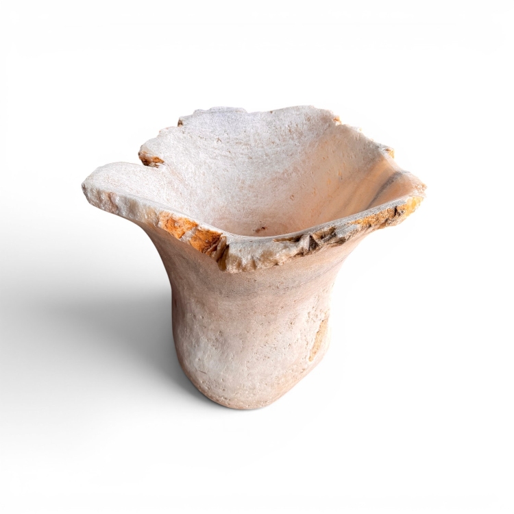 Handcrafted Planter Onyx ORTIGIA