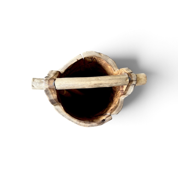 Recipiente Escultorico de Teca MANTUA