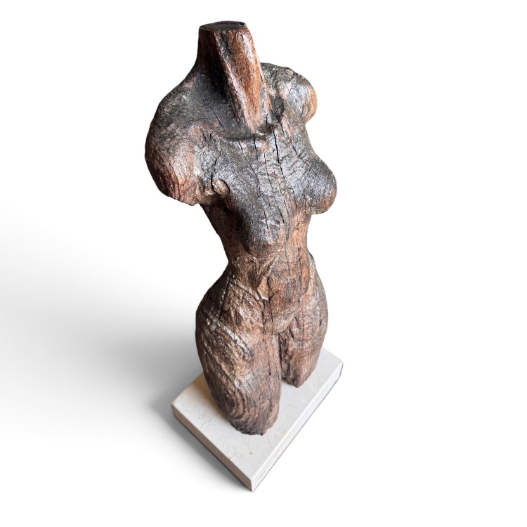 Busto Femenino en Madera de Teca DEWI
